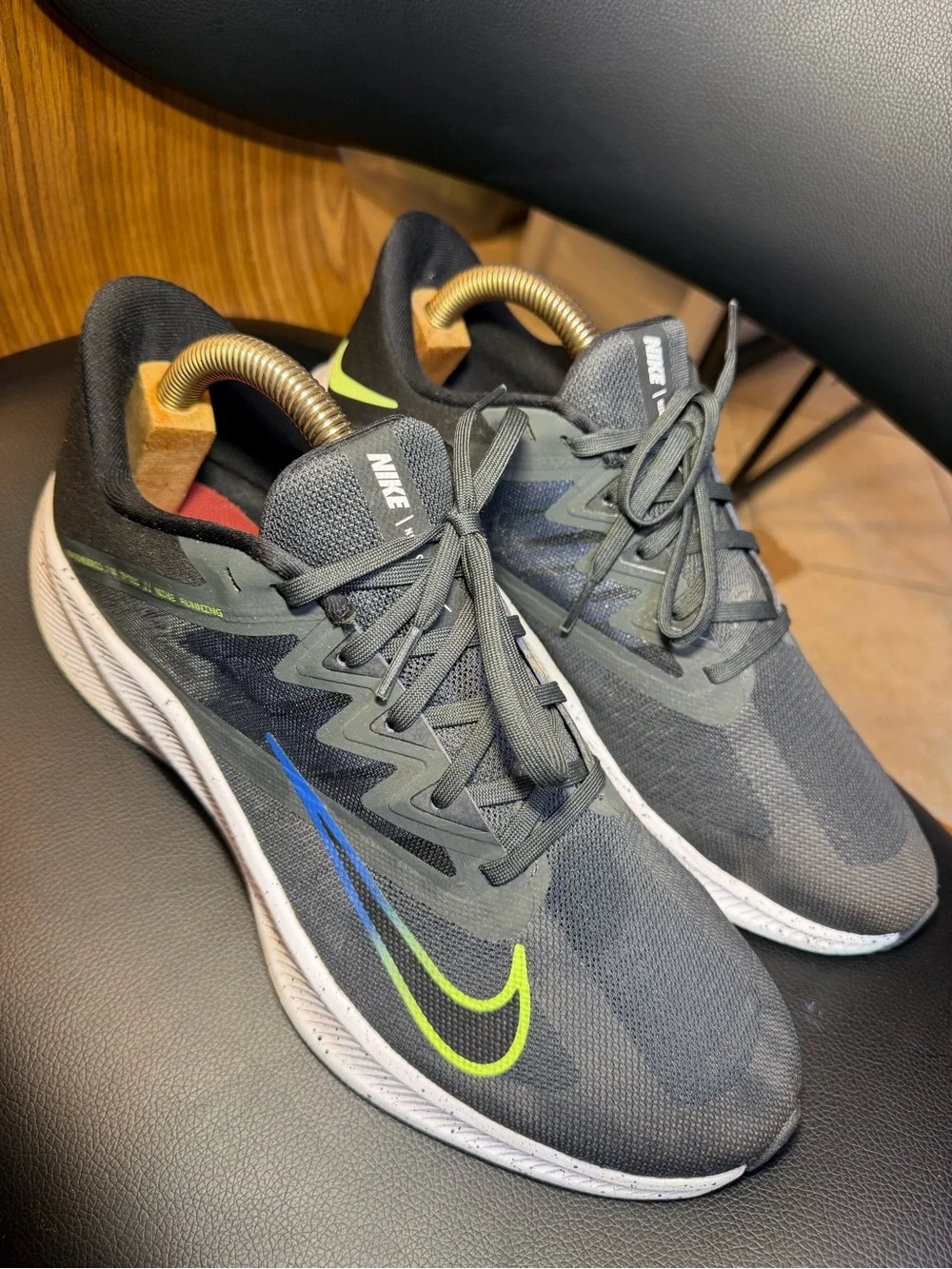 Nike Quest 3 Athletic Running Shoes Black/Blue/Volt DH0203-001 Men’s Size 11.5